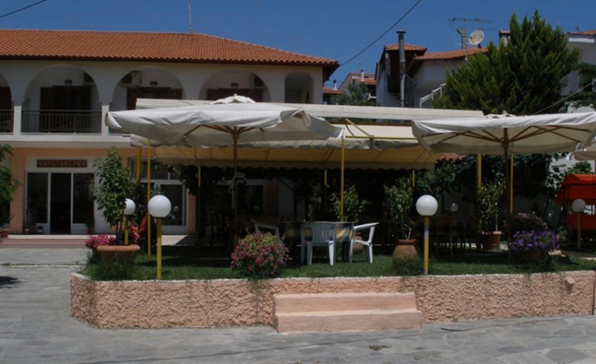 Hotel Alexandros Ormos Panagias Exteriör bild